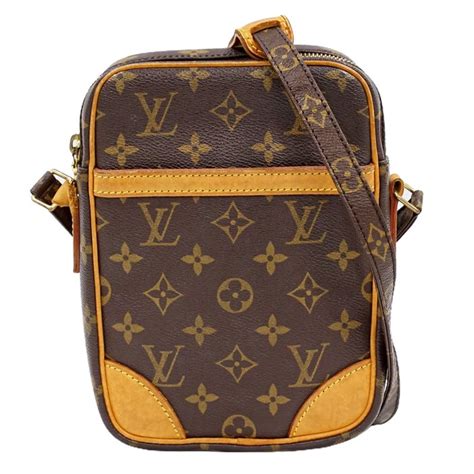 borsa a tracolla louis vuitton uomo|tracolla louis vuitton.